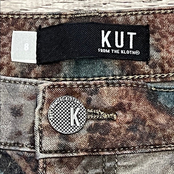 Kut from the Kloth Teal and Brown Snake Print Jeans Size M - Picture 2 of 10